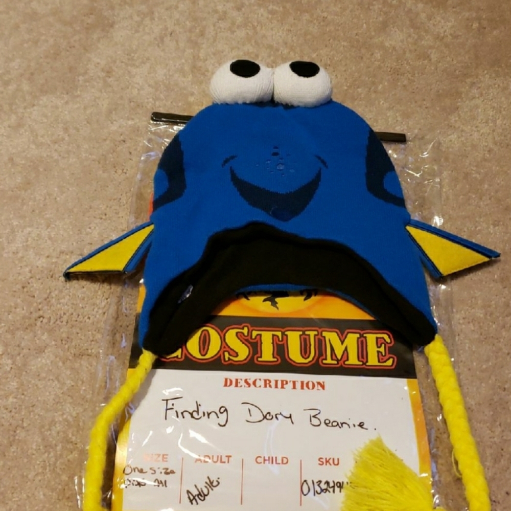 Finding Dory beanie (adult 1 size fits all)